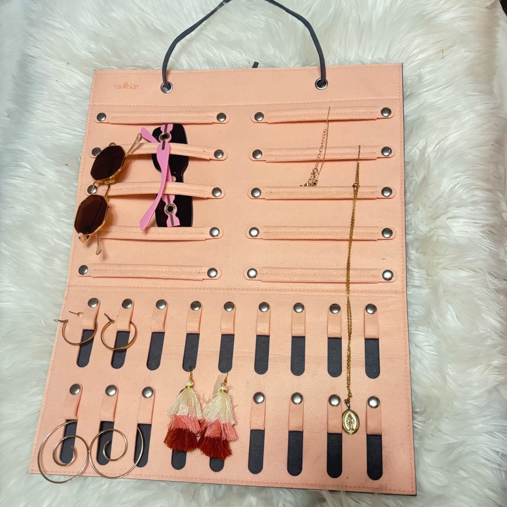 Pink Jewelry Organizer